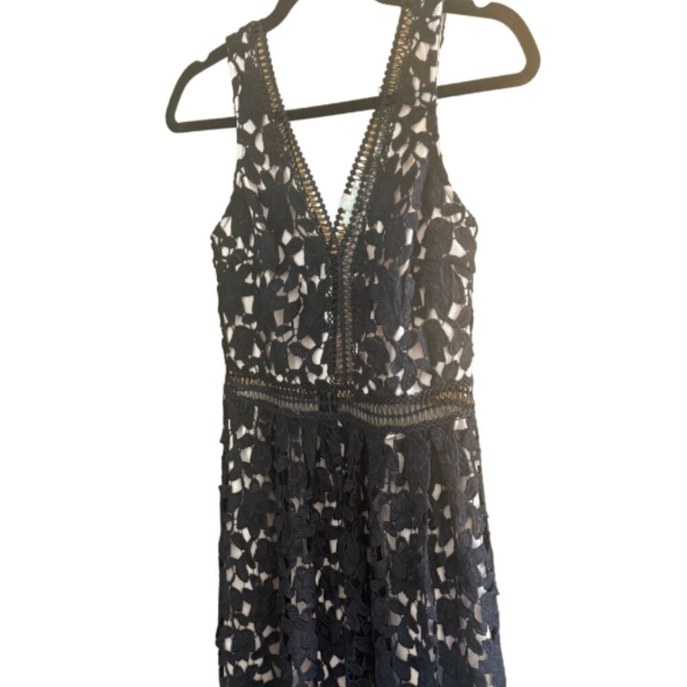 Black lace dress